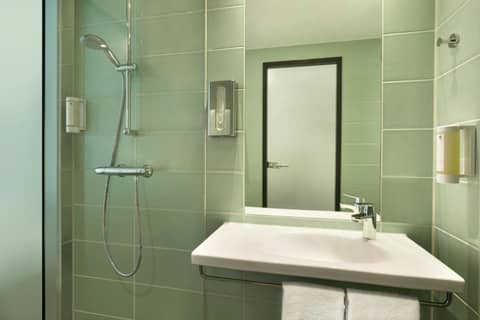 Premier Inn Hamburg City Berliner Tor — photo 6
