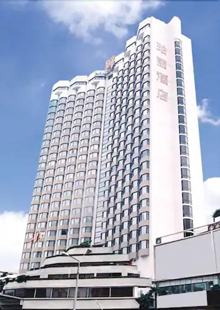 Rosedale Hotel and Suites Guangzhou — photo 1