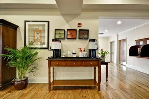 Hampton Inn & Suites Charleston-West Ashley — photo 2