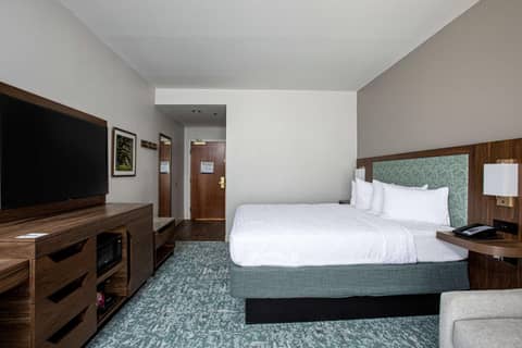Hampton Inn & Suites Charleston-West Ashley — photo 9