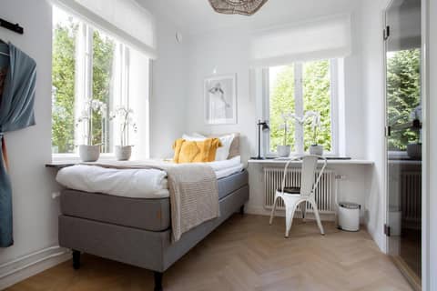 WOW Apartments & Rooms — hotel room
