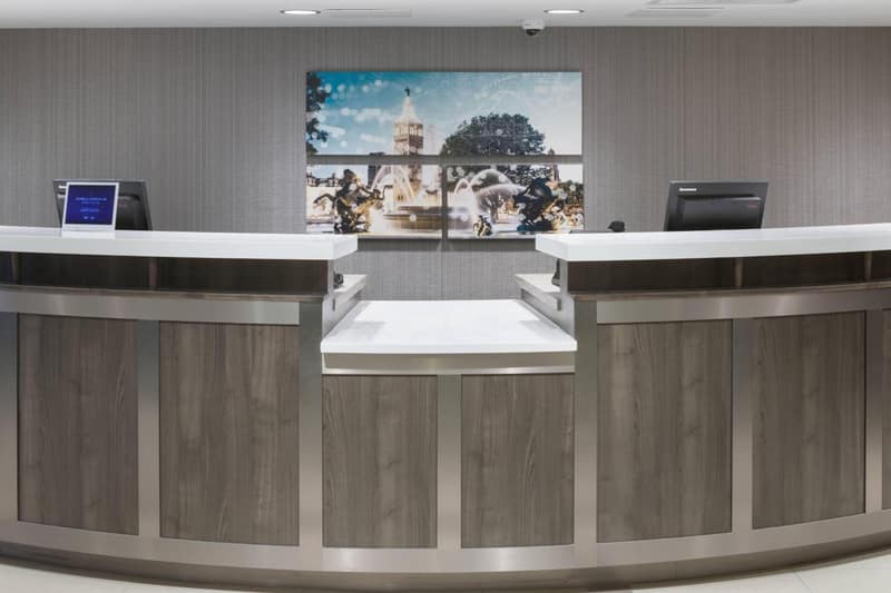 Residence Inn Kansas City Country Club Plaza — recepcion & lobby