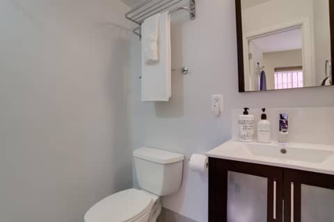 Sojourn at DuPont Place — bathroom