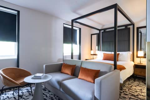 La Suite West - Hyde Park — hotel room