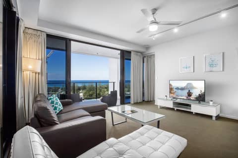Ultra Broadbeach — hotel room