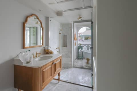The Inside House — photo 3