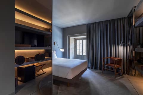 ICON Duplo Ribeira — hotel room