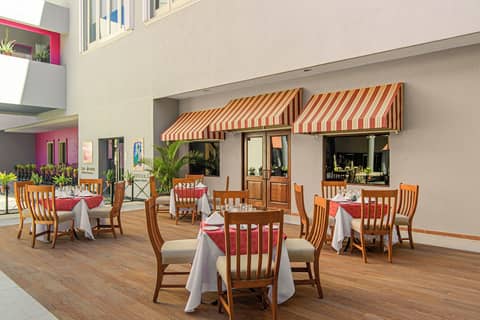 GR Solaris Lighthouse Los Cabos — dining