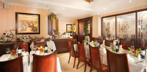 Toscana Inn — dining