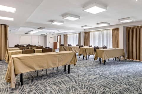 Quality Inn & Suites NRG Park - Medical Center — photo 3