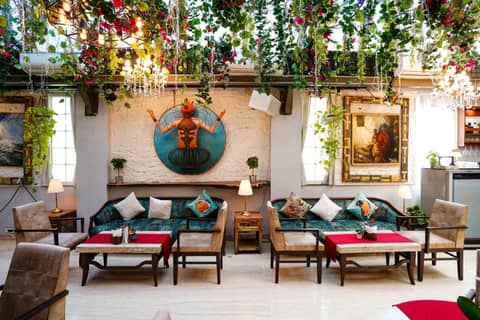Bloom Boutique l Bandra — lounge