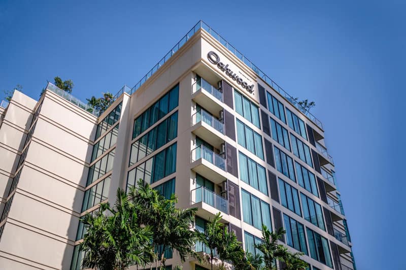 Oakwood Residence Sukhumvit 24 Bangkok — building