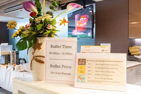 Spittze Hotel Pratunam — photo 9