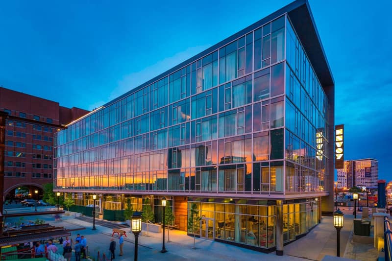 The Envoy Hotel, Autograph Collection — building