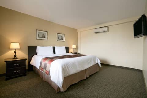 Days Inn by Wyndham Montreal East — photo 6