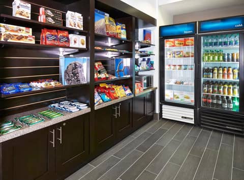 Hampton Inn by Hilton Calgary Airport North — photo 2