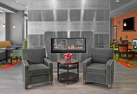 Hampton Inn by Hilton Calgary Airport North — photo 8