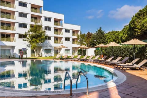 The Patio Suite Hotel — recepcion & lobby
