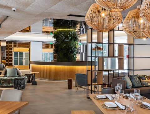 The Patio Suite Hotel — dining