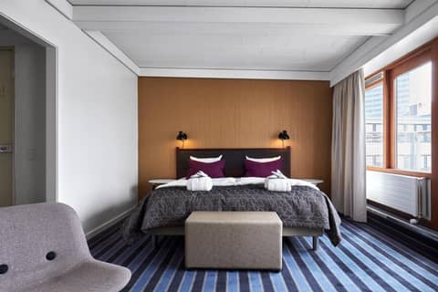 Imperial Hotel — hotel room