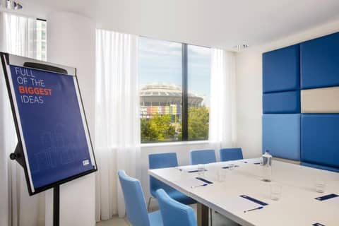 Holiday Inn Express Amsterdam Arena Towers by IHG — photo 3