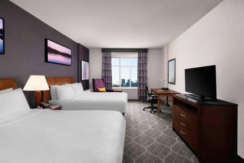 Hilton Garden Inn Calgary Airport — hotel room