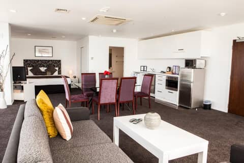 The Quadrant Hotel & Suites — photo 2