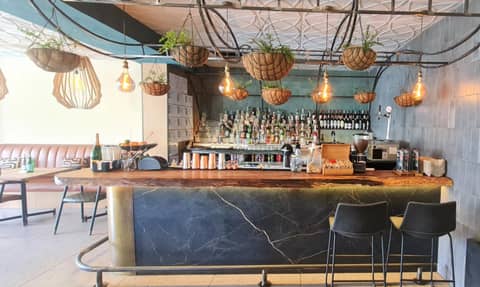 MINT Hotel 84 on Katherine — photo 8