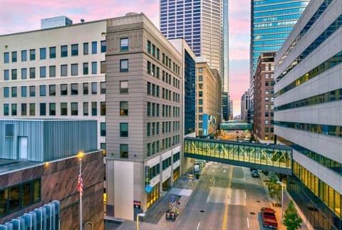 Home2 Suites by Hilton Minneapolis Downtown — photo 3