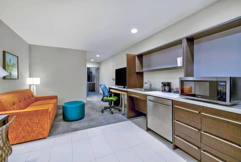 Home2 Suites by Hilton Minneapolis Downtown — photo 6