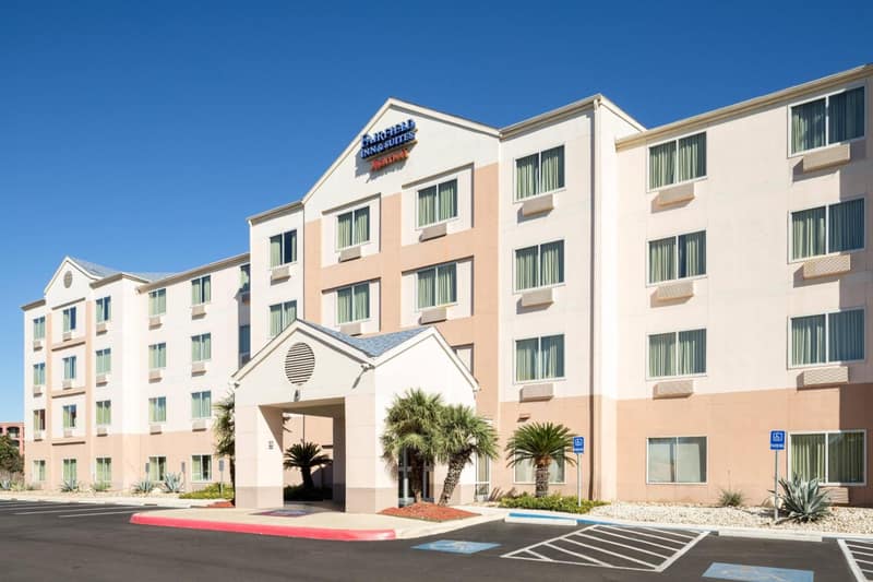 Fairfield Inn & Suites by Marriott San Antonio Downtown/Market Square — building