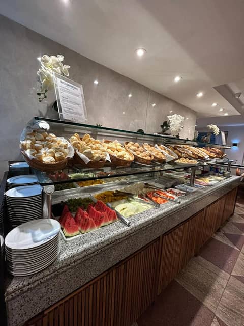 Real Palace Hotel — dining