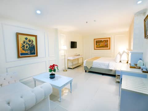 The Cube Malioboro Hotel — photo 2