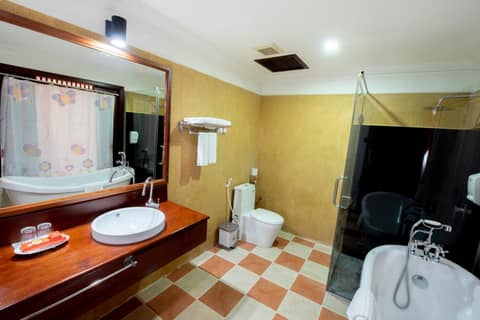 Royal Crown Hotel & Spa — photo 7