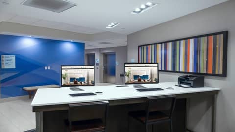 Holiday Inn Express & Suites - Tampa East - Ybor City by IHG — photo 2