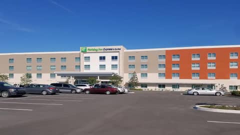 Holiday Inn Express & Suites - Tampa East - Ybor City by IHG — photo 5
