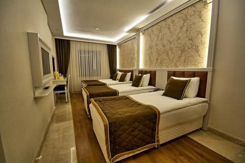 Samir Deluxe Hotel — hotel room
