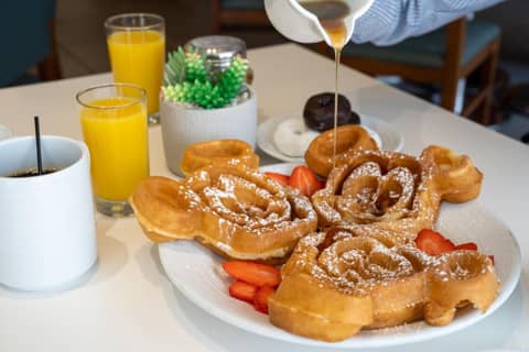 Sheraton Orlando Lake Buena Vista Resort — dining