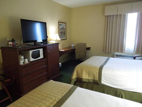 Baymont by Wyndham Louisville Airport South — photo 4