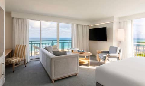 The Singer Oceanfront Resort, Curio Collection by Hilton — photo 5