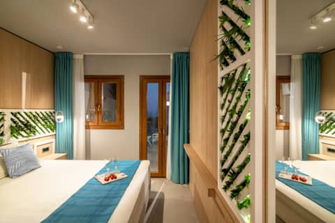Villa Elite "by Checkin" Adults Only — hotel room