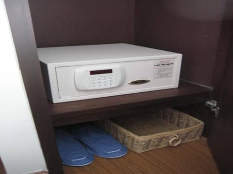 Sawasdee Hotel @ Sukhumvit Soi 8 — photo 7