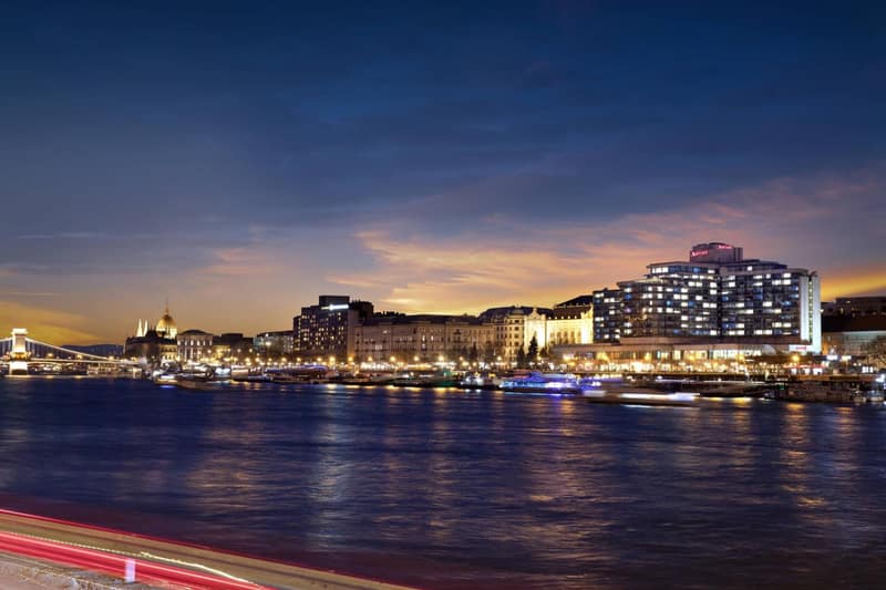 Budapest Marriott Hotel — building