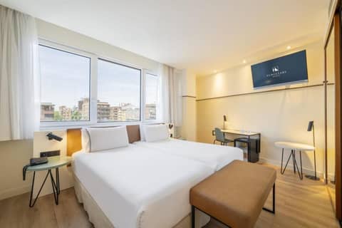Eurostars Acteón — hotel room