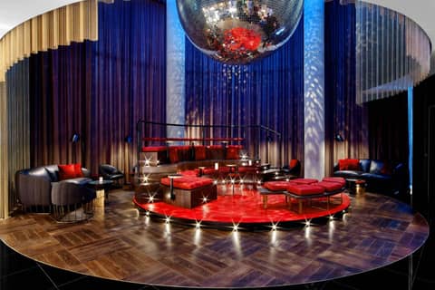 W London — lounge