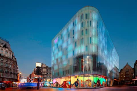 W London — building