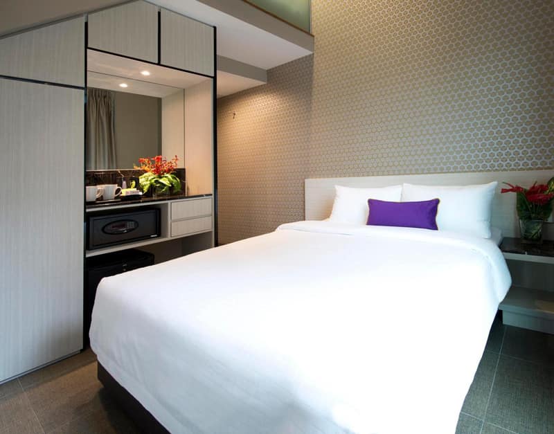 V Hotel Bencoolen — photo 1