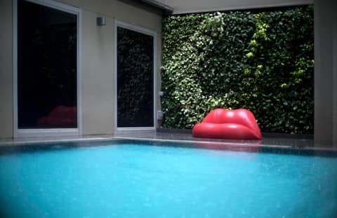 V Hotel Bencoolen — photo 2
