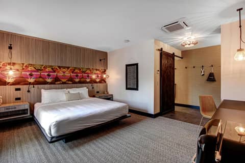 Mahala - 21 and Over - A Town & Desert Boutique Hotel — hotel room