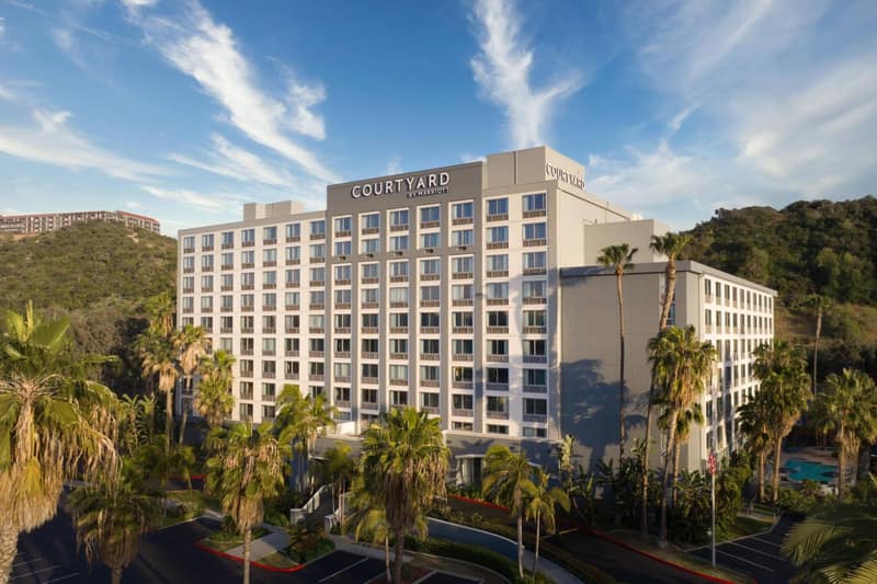 Courtyard by Marriott San Diego Mission Valley/Hotel Circle — building